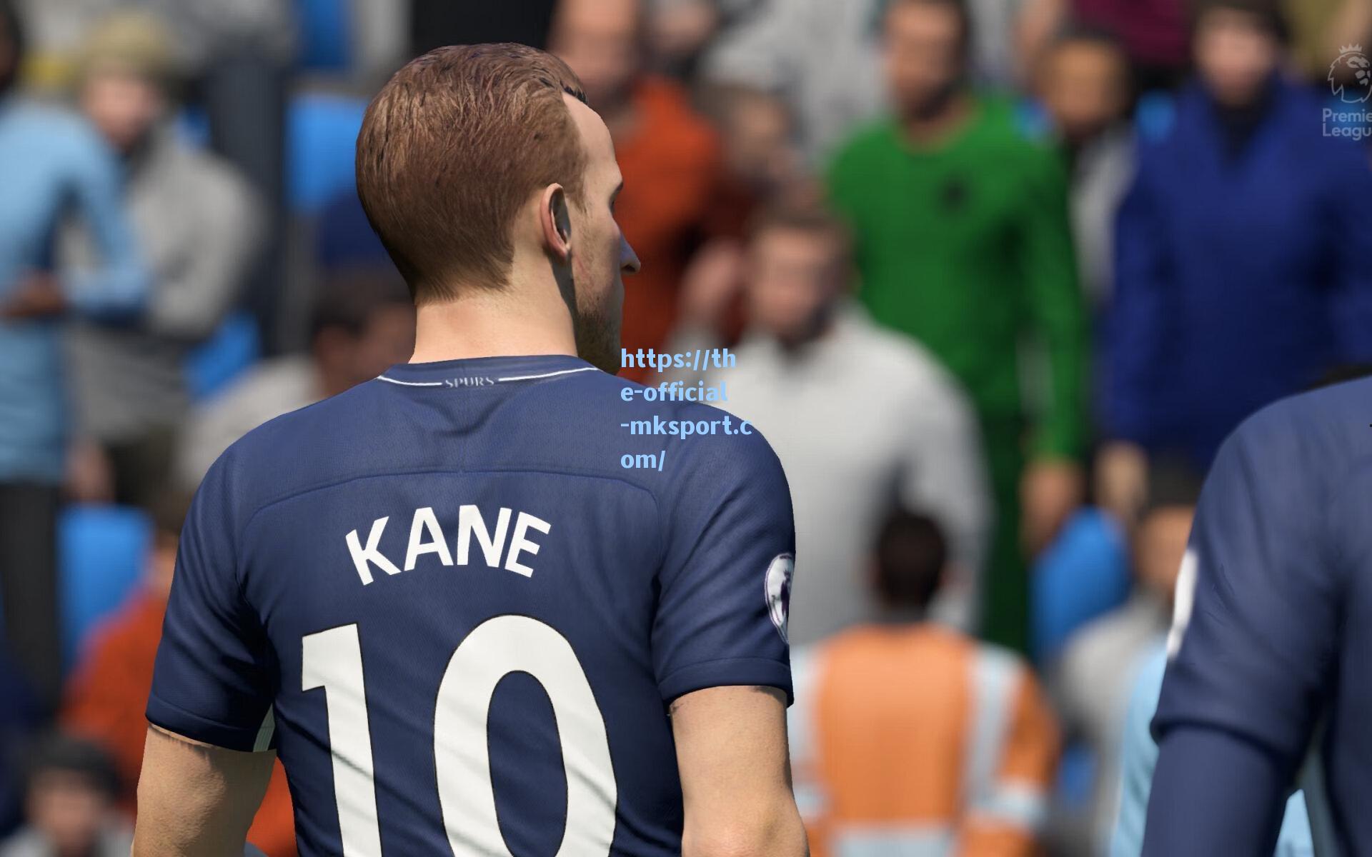 训练场突发意外！扎扎失控误伤库里，球迷热议队友安全边界